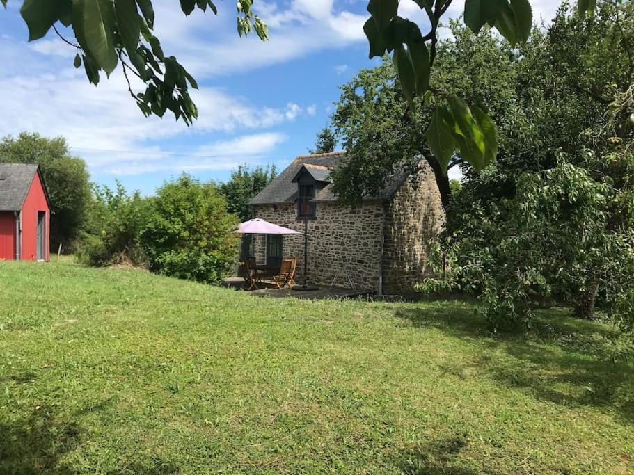 Maisonnette Au Pied Du Mont Dol Extérieur photo